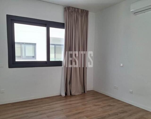 apartment-4cabfe10-11dc-43f1-9370-d584fa5935c6_Wtr.jpg