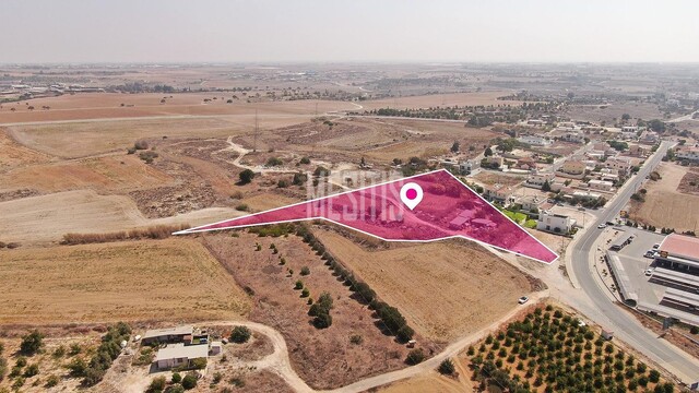 plot-882725ec-5ff8-46fb-8db7-81dbb4b83759_Wtr.jpg