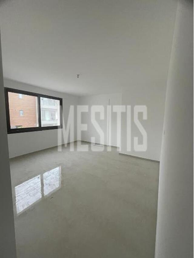 detachedHouse-8d60f0d5-fc08-4adf-917c-34b945cc2a39_Wtr.jpg