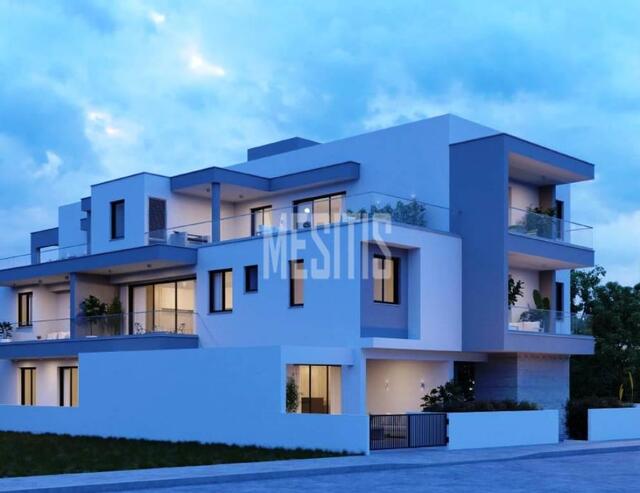 apartment-2ad4ce99-bd74-495e-bf9a-feb3257cb311_Wtr.jpg