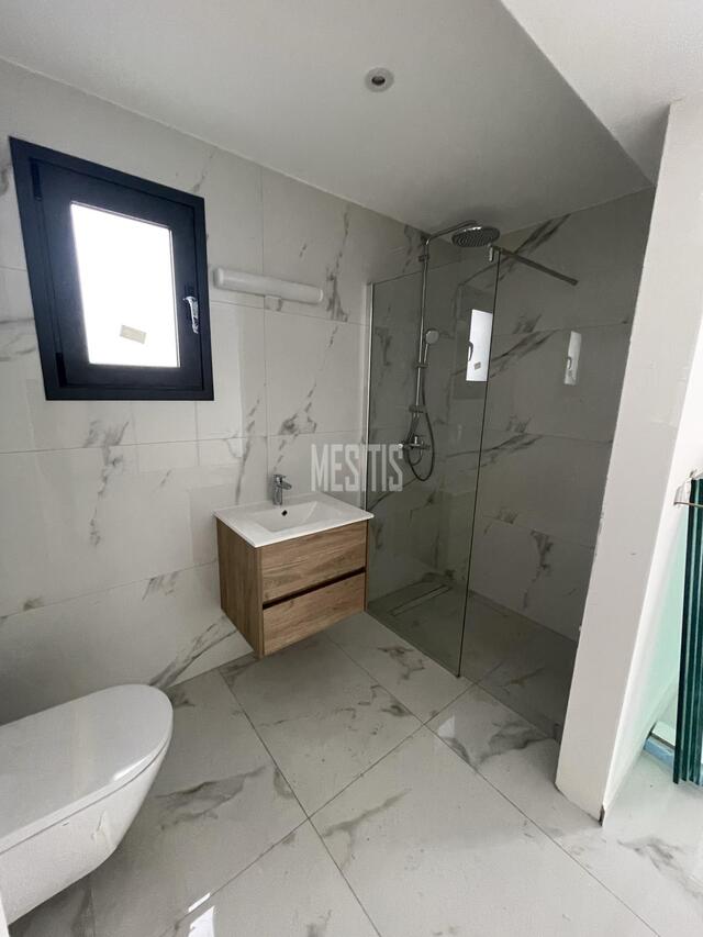 apartment-bfb883c1-094b-4e7c-9108-1545d76acb4d_Wtr.jpeg