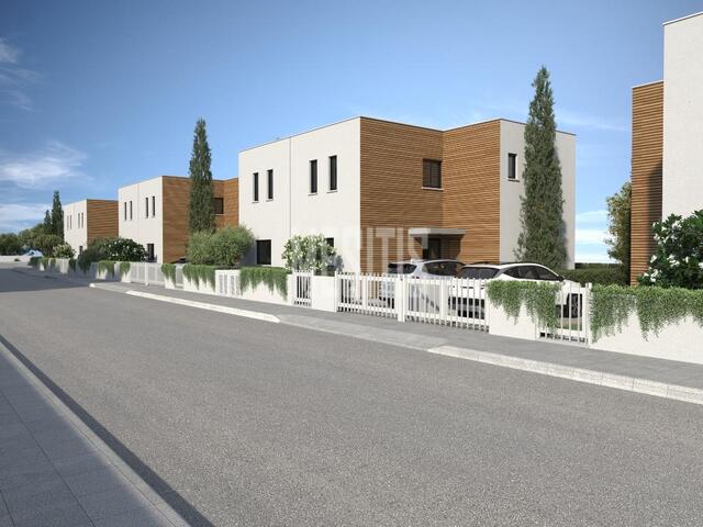 detachedHouse-1ec575c1-6e8e-4fde-be22-512cbad02c87_Wtr.jpg