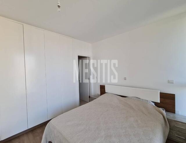 apartment-4b789c3d-6b6d-46ab-9cb2-52d86e8a960b_Wtr.jpeg