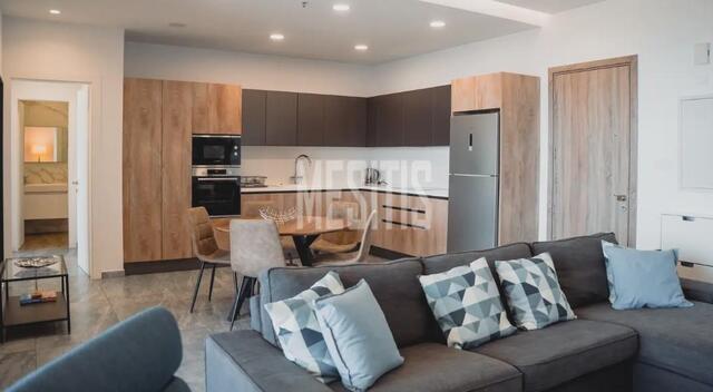apartment-2bc432cf-68c4-492d-93a7-22c3c1e9e937_Wtr.jpeg