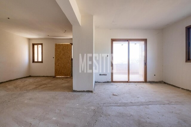apartment-367521ba-fa2f-45b3-ba47-97664fd9cc91_Wtr.jpeg