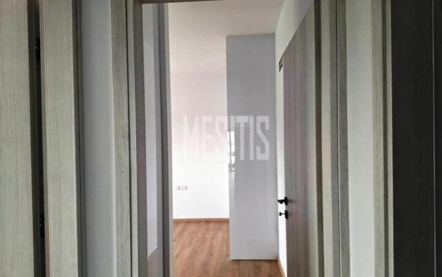 apartment-d34bd9fd-94ea-4098-981a-5b81473678d4_Wtr.jpg