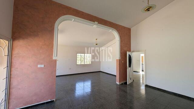 3 Bedroom House for Sale in Parekklisia, Limassol – photo 1