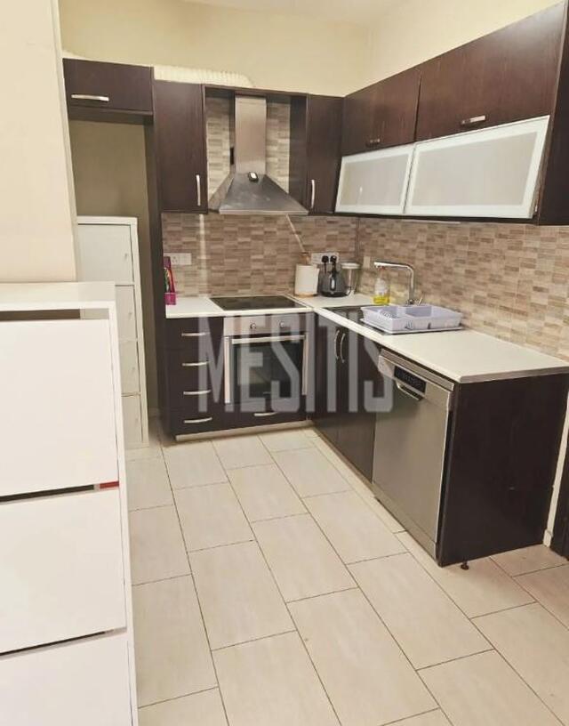 apartment-8b32ec5a-e401-43bf-8e14-321544413a6b_Wtr.jpeg