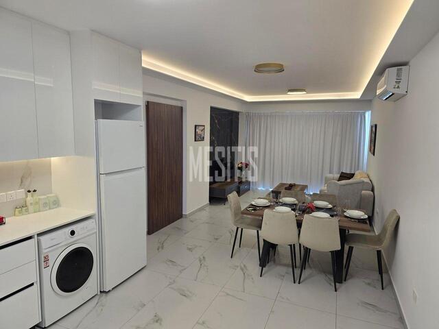apartment-6a6a60fe-d404-41d8-b221-f72e137648cd_Wtr.jpg