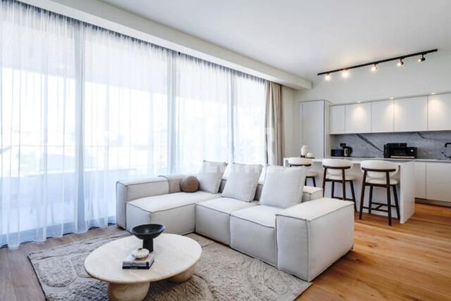 apartment-fd17c622-3b67-4e4d-b56c-9dc6543fd598_Wtr.jpg