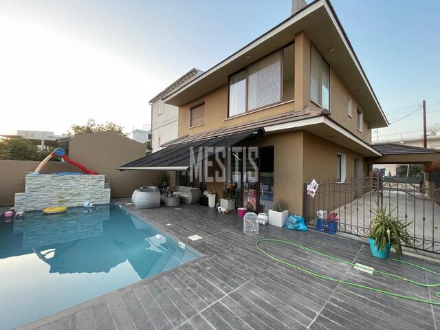 detachedHouse-179da435-82e8-444e-b4de-7cd0ca9f6dac_Wtr.jpeg