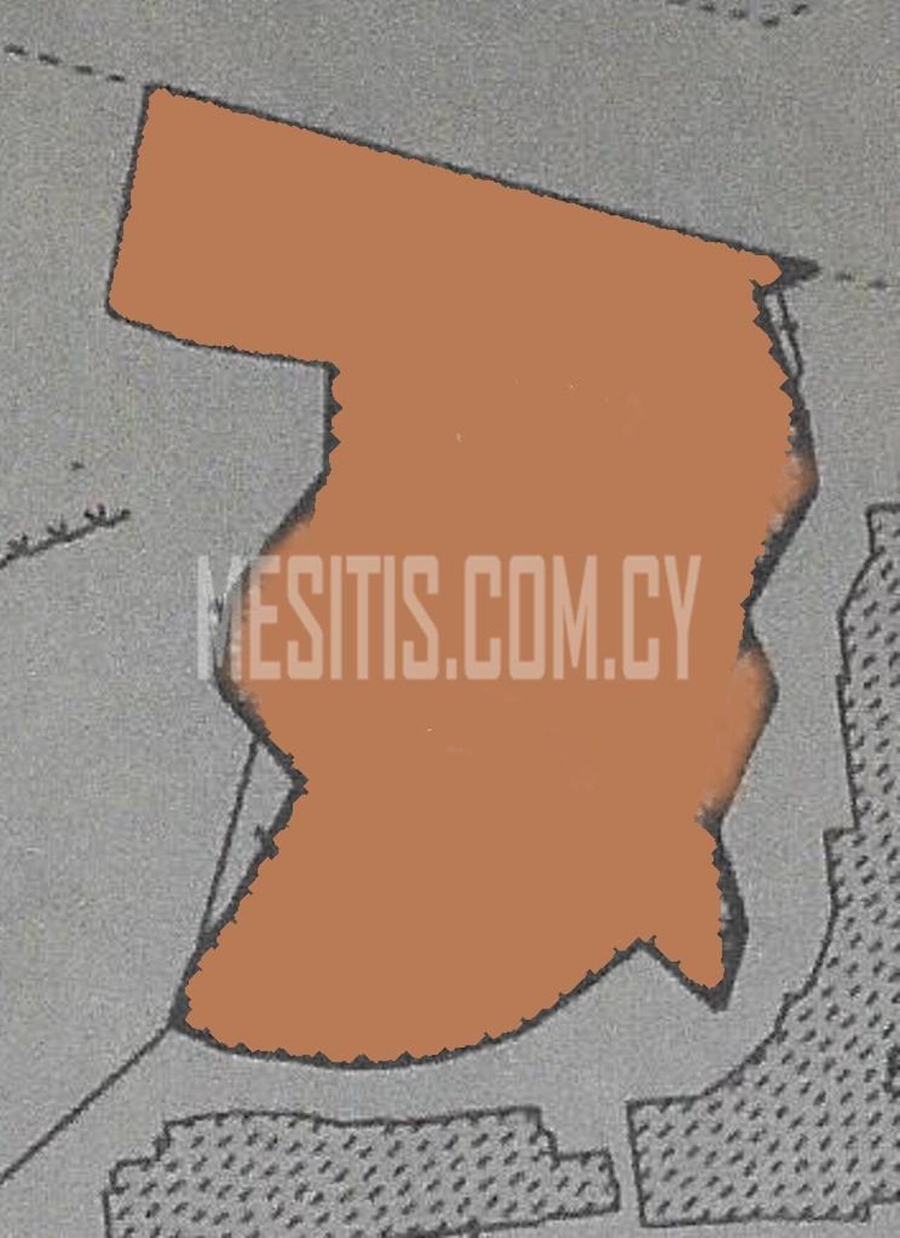 plot-06c8ab2e-f1f7-438c-ba45-14689ded198d_Wtr.jpg