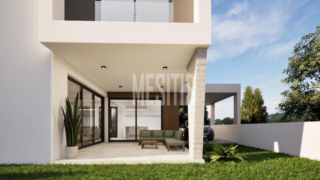detachedHouse-cfb0342d-cf40-4907-ab59-cb2b8d3f6311_Wtr.jpg