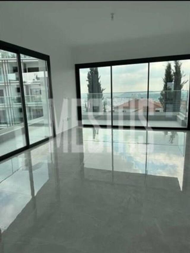 apartment-95e9b04d-f8a8-4b03-a09d-119efe880098_Wtr.jpg