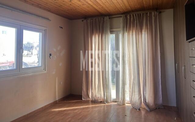detachedHouse-68a24e14-273c-451f-ba16-7814e5a88d9b_Wtr.jpg