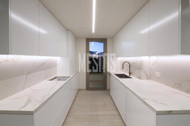 apartment-535c97e1-8311-458c-bed3-67a565b1222c_Wtr.jpg