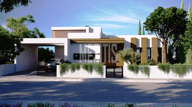 detachedHouse-3b3ce706-efd5-470e-9dfe-787a706e1327_Wtr.jpg