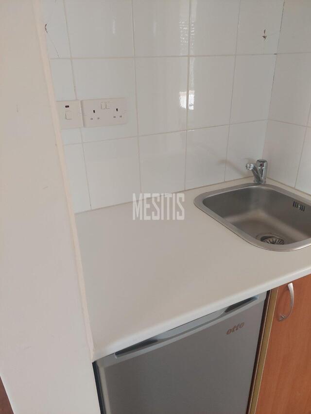 office-1db31f22-6cc5-4513-b6f2-2ffd0cc2b367_Wtr.jpg