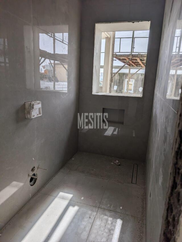 apartment-682e3135-d92d-4538-b7b5-d0e6b133783d_Wtr.jpg