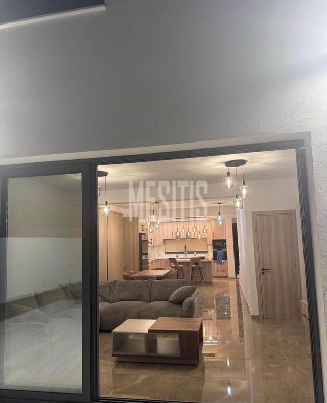 detachedHouse-f8eaea09-7cbf-40b6-ba1a-45df5069717a_Wtr.jpeg