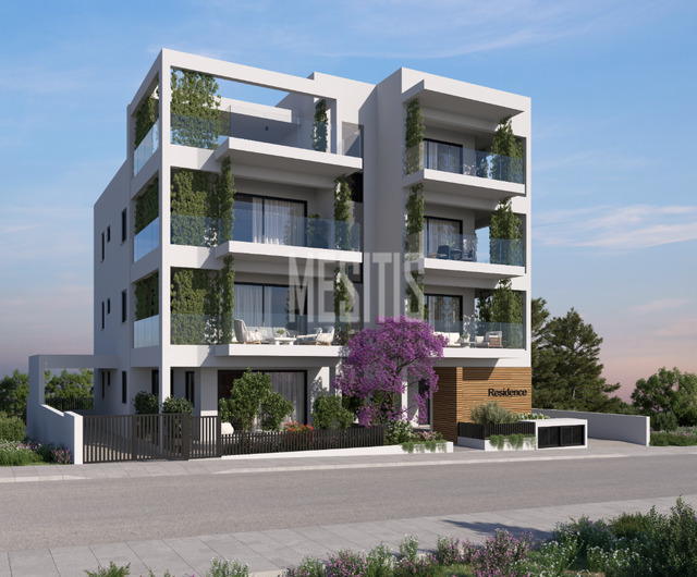 apartment-4395d794-7a8f-402b-817d-000594c3cb1b_Wtr.png