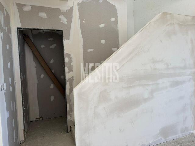 detachedHouse-2bfb3692-d0b6-412c-80cd-f40e2744cbb5_Wtr.jpg