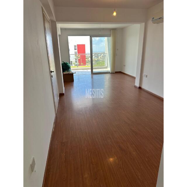 apartment-4768182a-9612-40b3-8c61-d054bada9ff8_Wtr.jpeg