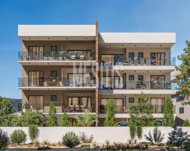 apartment-6548c6b0-e773-452f-9591-bee144ef4f20_Wtr.jpg