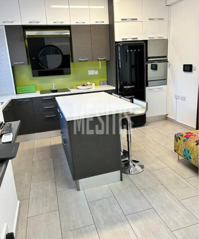 apartment-49305ed7-6b99-4fb4-a4b6-cb2dc3ce541b_Wtr.jpg