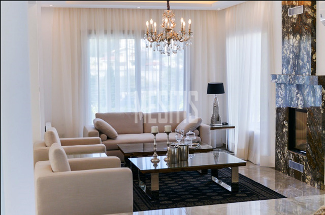 detachedHouse-b45fc55e-2773-4eb4-8aa9-cc3d139800d1_Wtr.png