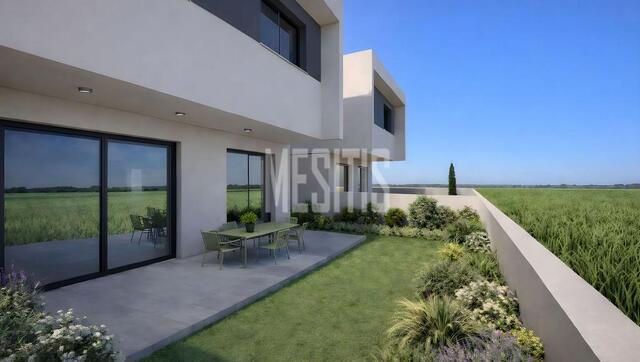 detachedHouse-07bd0581-da6e-4b1d-8ff4-fe8301780651_Wtr.jpg