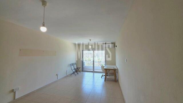 apartment-f155fcd0-853e-46d0-ac28-a2f28f676425_Wtr.jpg