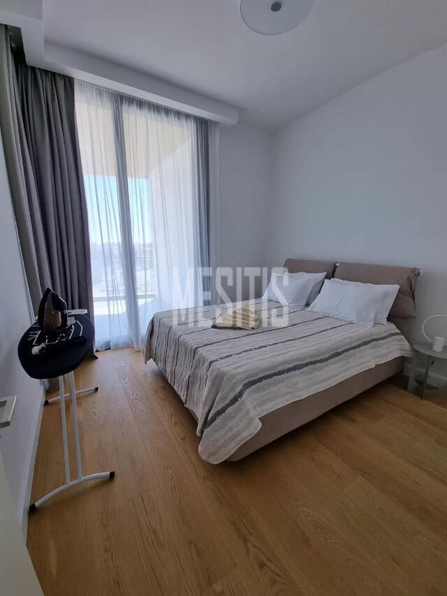 apartment-c7fce325-5c7e-498a-9635-290d5b5b5b6c_Wtr.jpeg