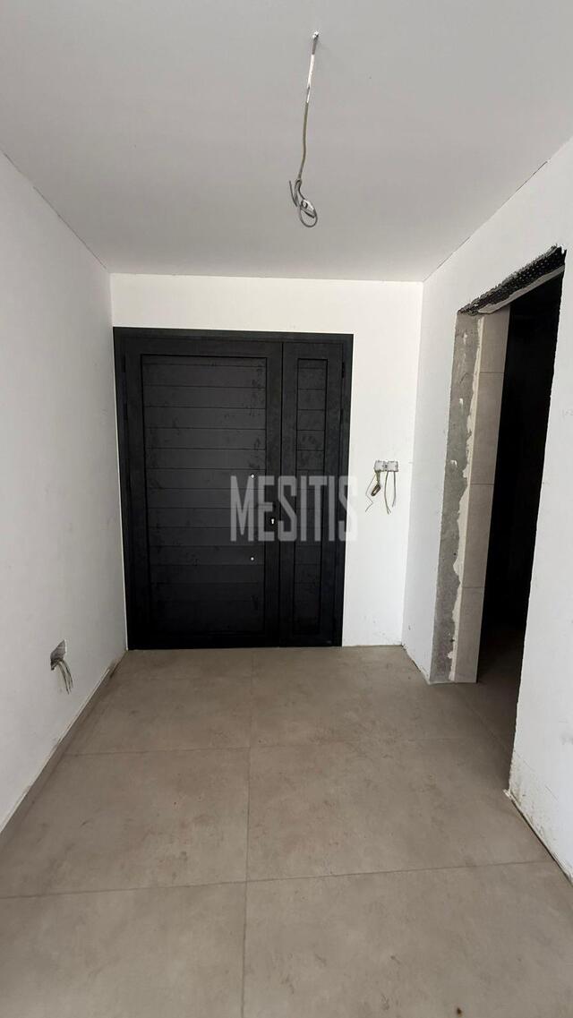 detachedHouse-c86d2efa-9834-4eea-b6bd-618100c3d7ba_Wtr.jpg