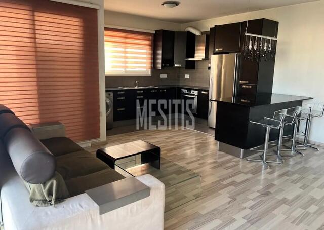 apartment-024e5ccd-75d8-4cb7-af4b-c990d2c23cb4_Wtr.jpg