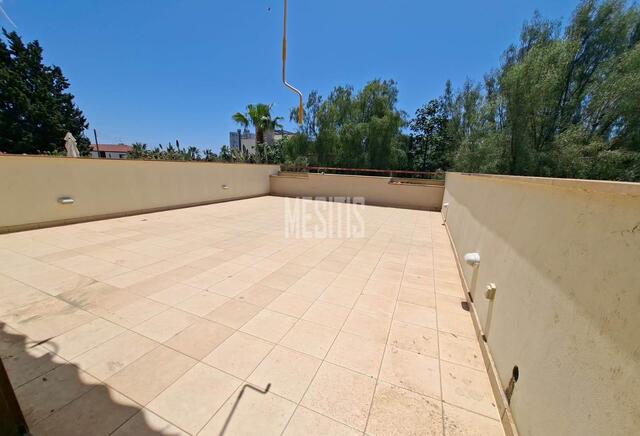 detachedHouse-74aac863-14f6-4be5-93af-ee81ab7485f9_Wtr.jpg