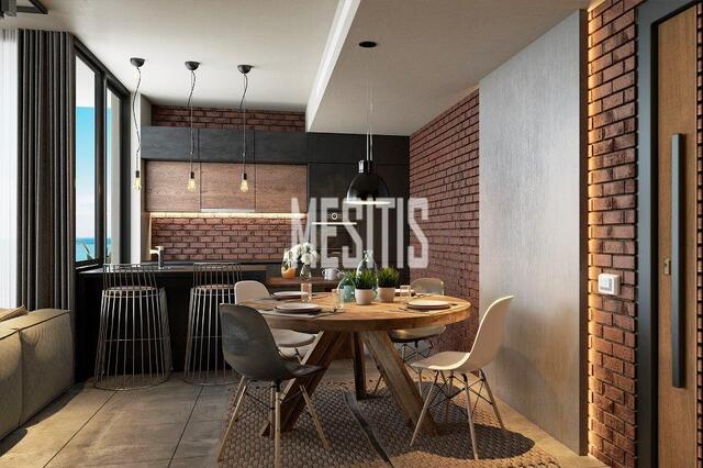apartment-fefd4c4f-5724-44dc-9cd5-08a190c53afe_Wtr.jpeg