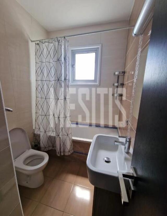apartment-c94c44ec-9e83-41b5-8c35-1a9065e372ab_Wtr.jpg