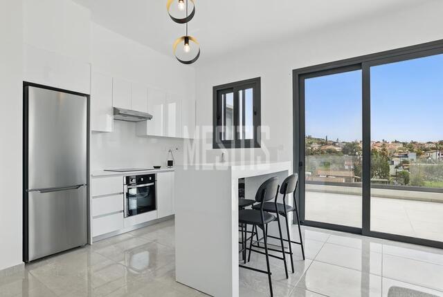 apartment-083a8992-f7f2-42a8-b651-3a85cc8c4827_Wtr.jpeg