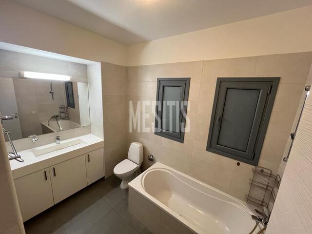 apartment-757fe0c5-e9e0-4a2e-a633-afd49c0d68eb_Wtr.jpg