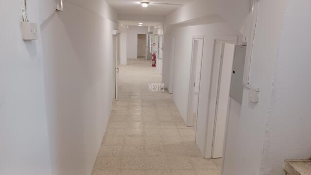 realEstateForBusiness-83864bde-bbe2-40bf-9432-237b29d8fcc0_Wtr.jpg