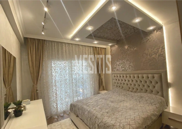 apartment-dc0ca043-9edd-4a61-af17-aedef5f5ef9a_Wtr.png