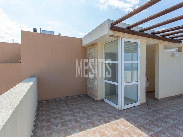detachedHouse-23311d6f-1d3b-407c-bdff-e30328951691_Wtr.jpg