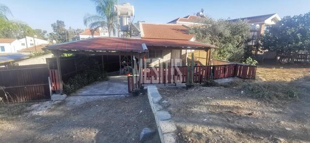 detachedHouse-2bf40fb5-a682-4751-846b-bc57e06bdabd_Wtr.jpeg
