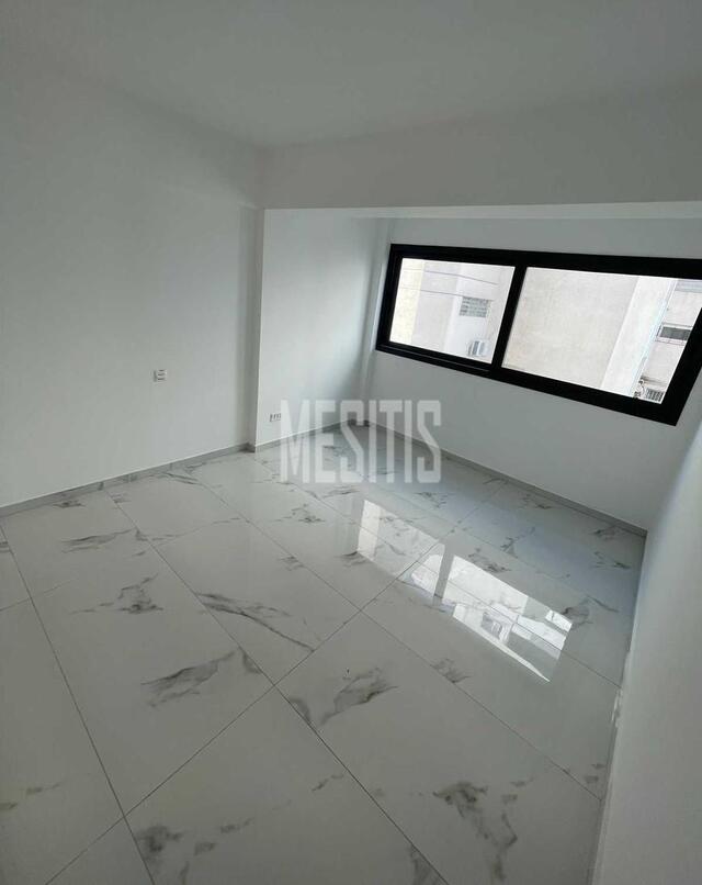 apartment-4c8e60fd-f317-4a13-a89f-ecbf867bce3d_Wtr.jpeg