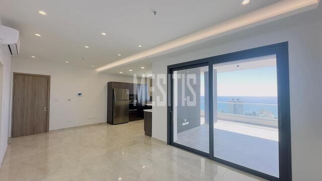 apartment-212195f1-05af-4200-a9ba-a0c11b138907_Wtr.jpg