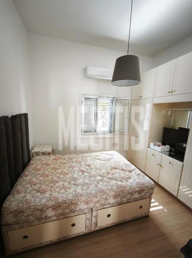 detachedHouse-75edf22b-5073-4dac-8600-82f3aecc2934_Wtr.jpg