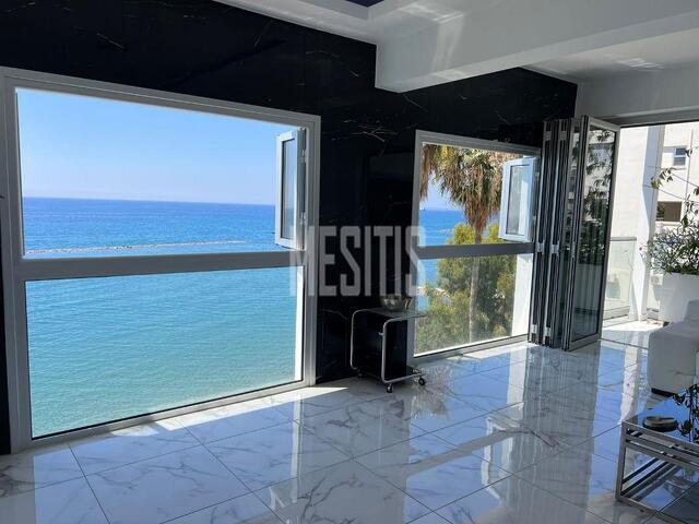 apartment-eaa0c55c-c516-4571-b2b3-5d29428a3210_Wtr.jpeg