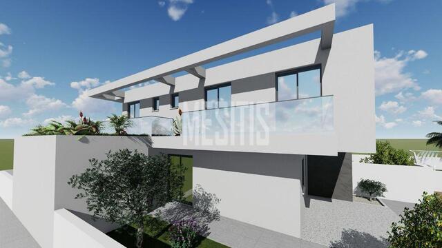 detachedHouse-a41b2415-b7d5-4162-acf8-49b542c86002_Wtr.jpeg