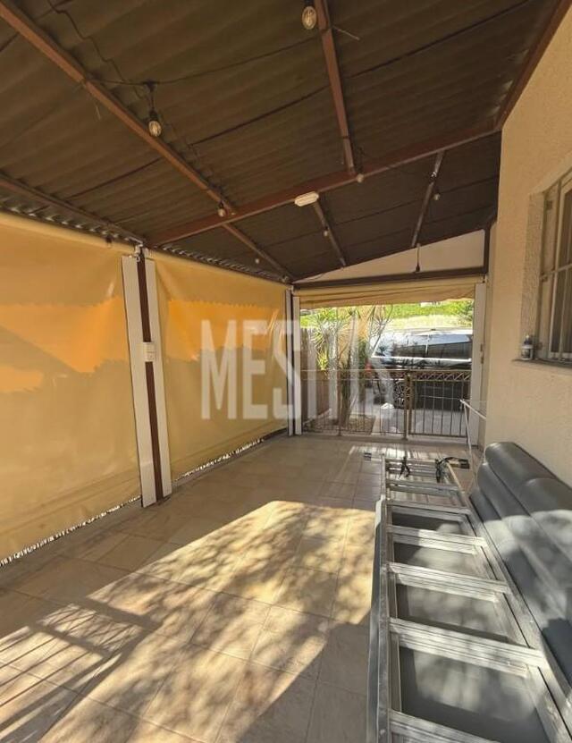 detachedHouse-565e217a-9839-4fa5-bfa4-45b90aab9420_Wtr.jpg